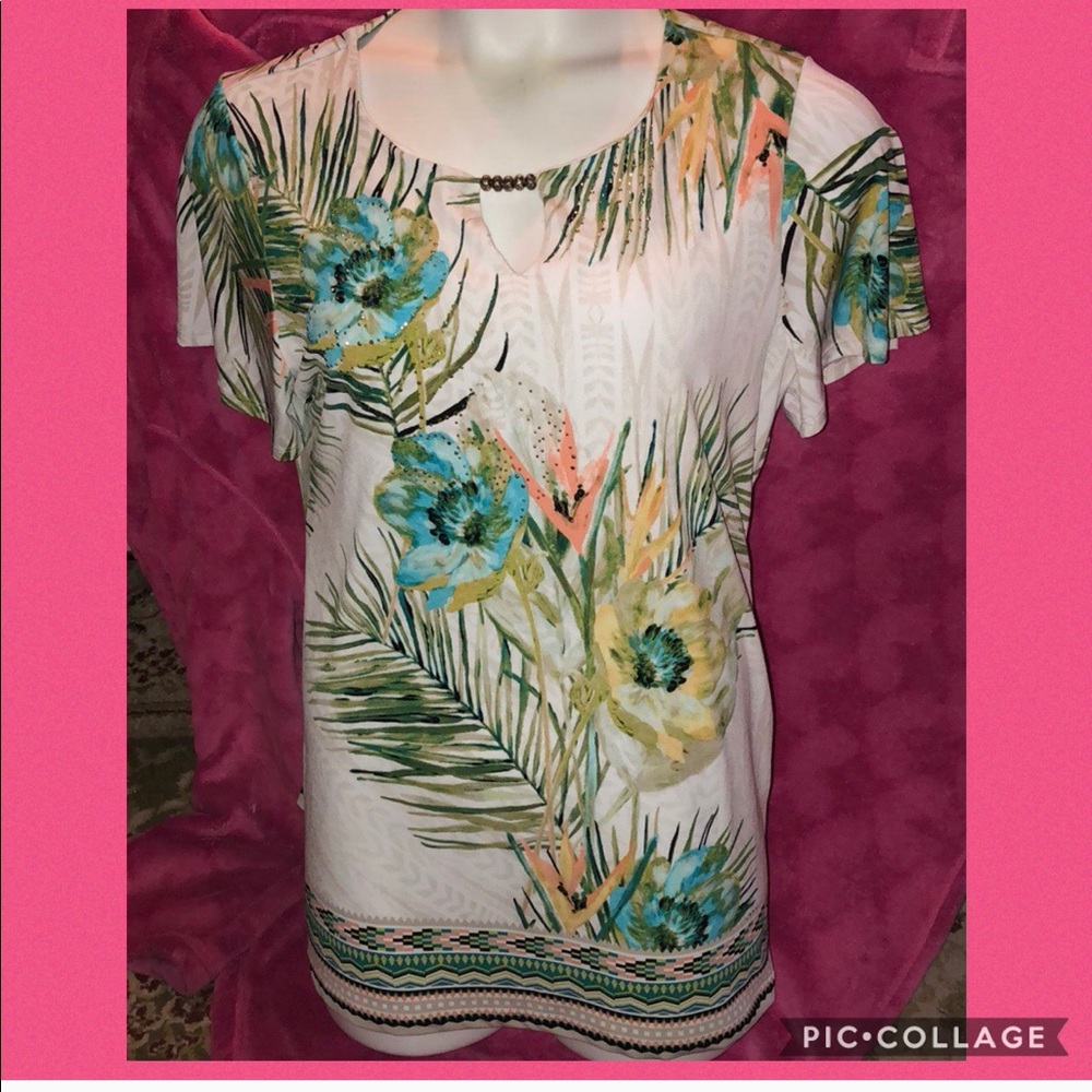 🔶JM Collections Embellished Tunic Keyhole Top🔶